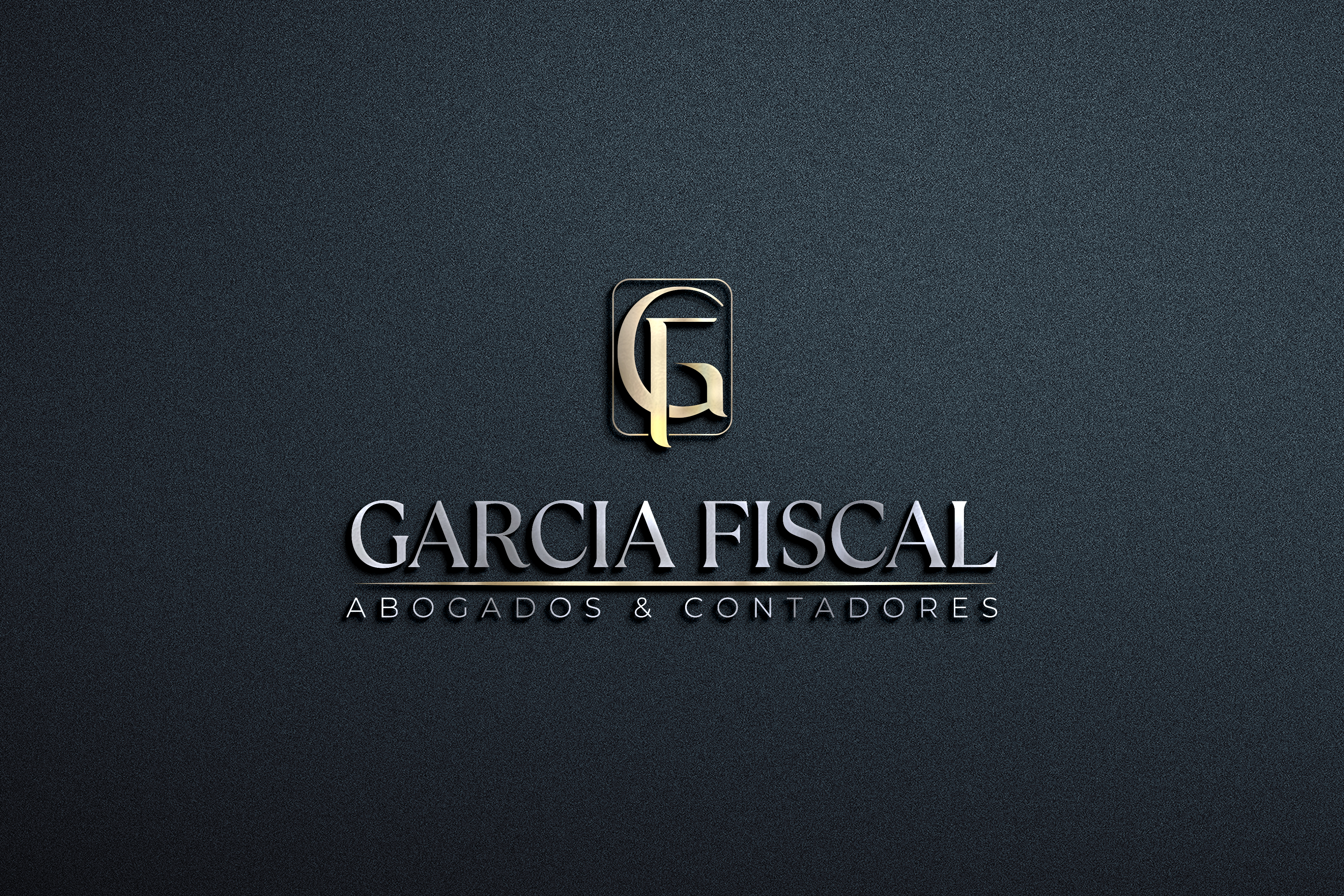 Abogado firmando contrato